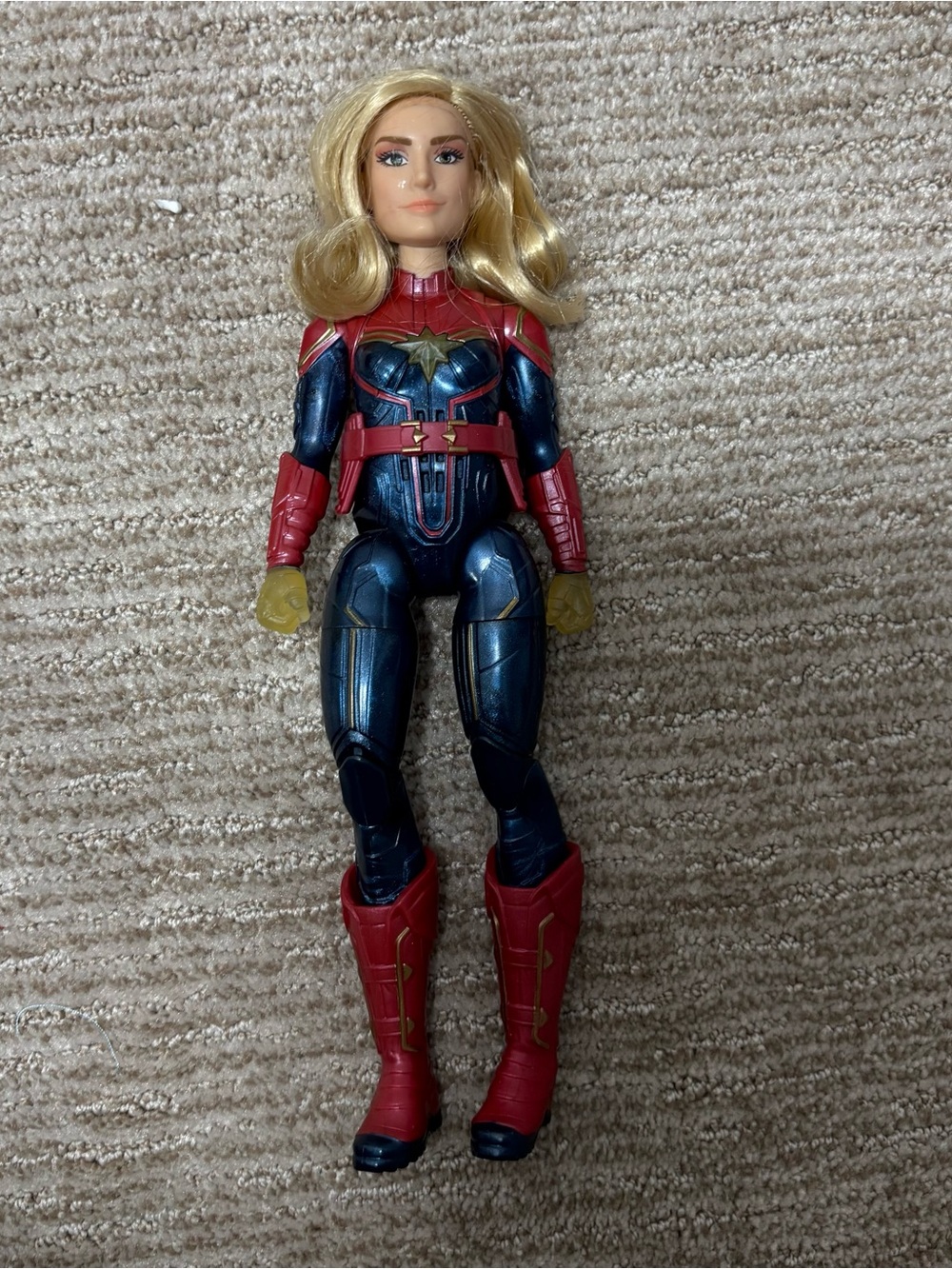 CAPTAIN MARVEL BRIE LARSON FIGURE DOLL PHOTON POWER FX HASBRO